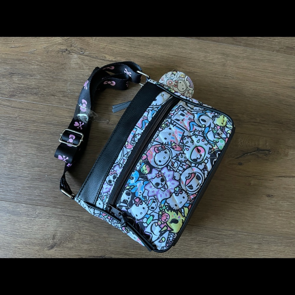 HELLO KITTY & TokiDoki-Imported (NWT) Crossbody Handbag - Picture 16 of 16